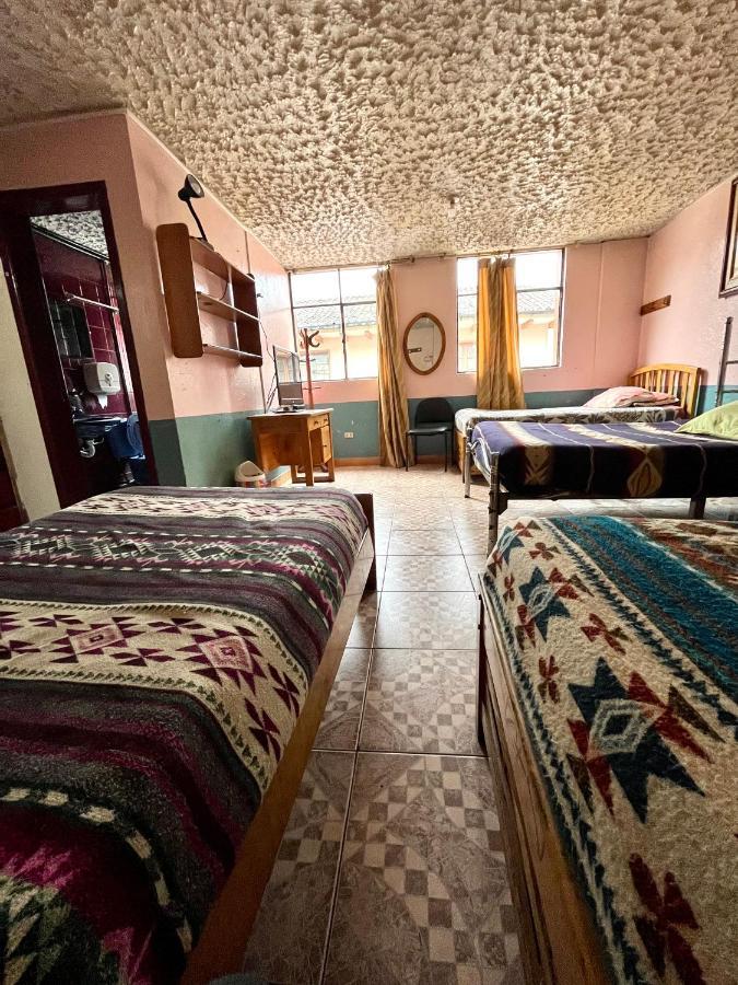 Hostal Carlos Luis كويتو المظهر الخارجي الصورة