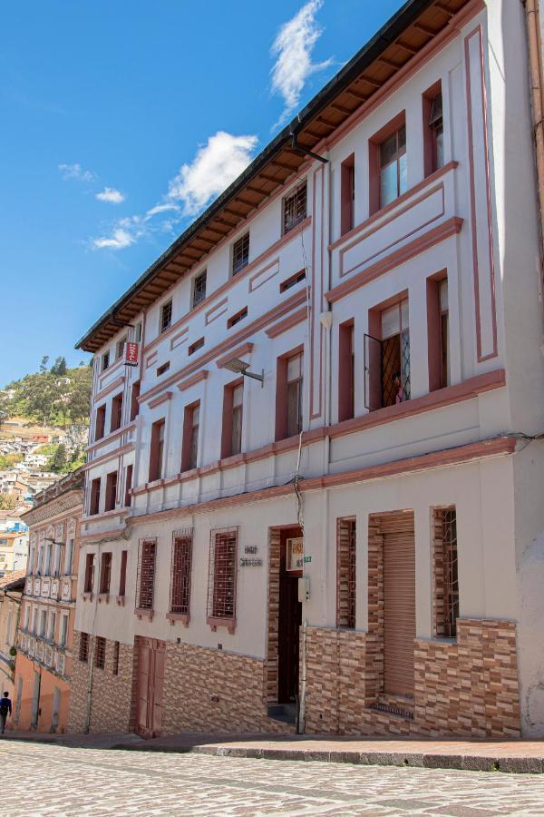Hostal Carlos Luis كويتو المظهر الخارجي الصورة