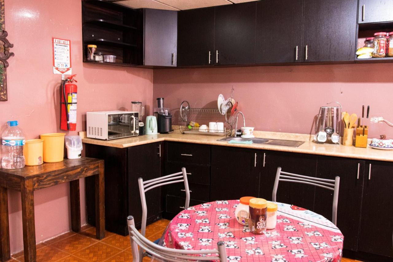 Hostal Carlos Luis كويتو المظهر الخارجي الصورة