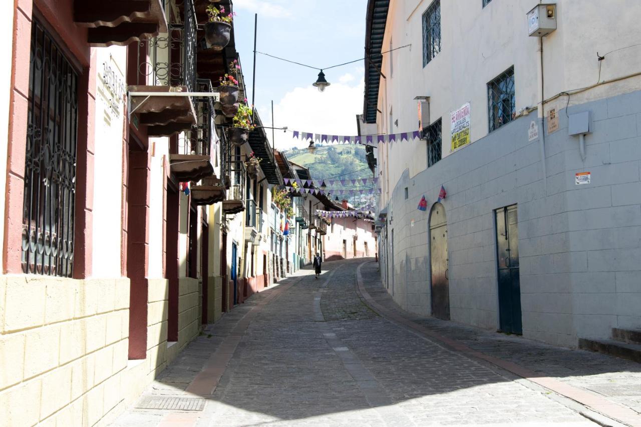 Hostal Carlos Luis كويتو المظهر الخارجي الصورة