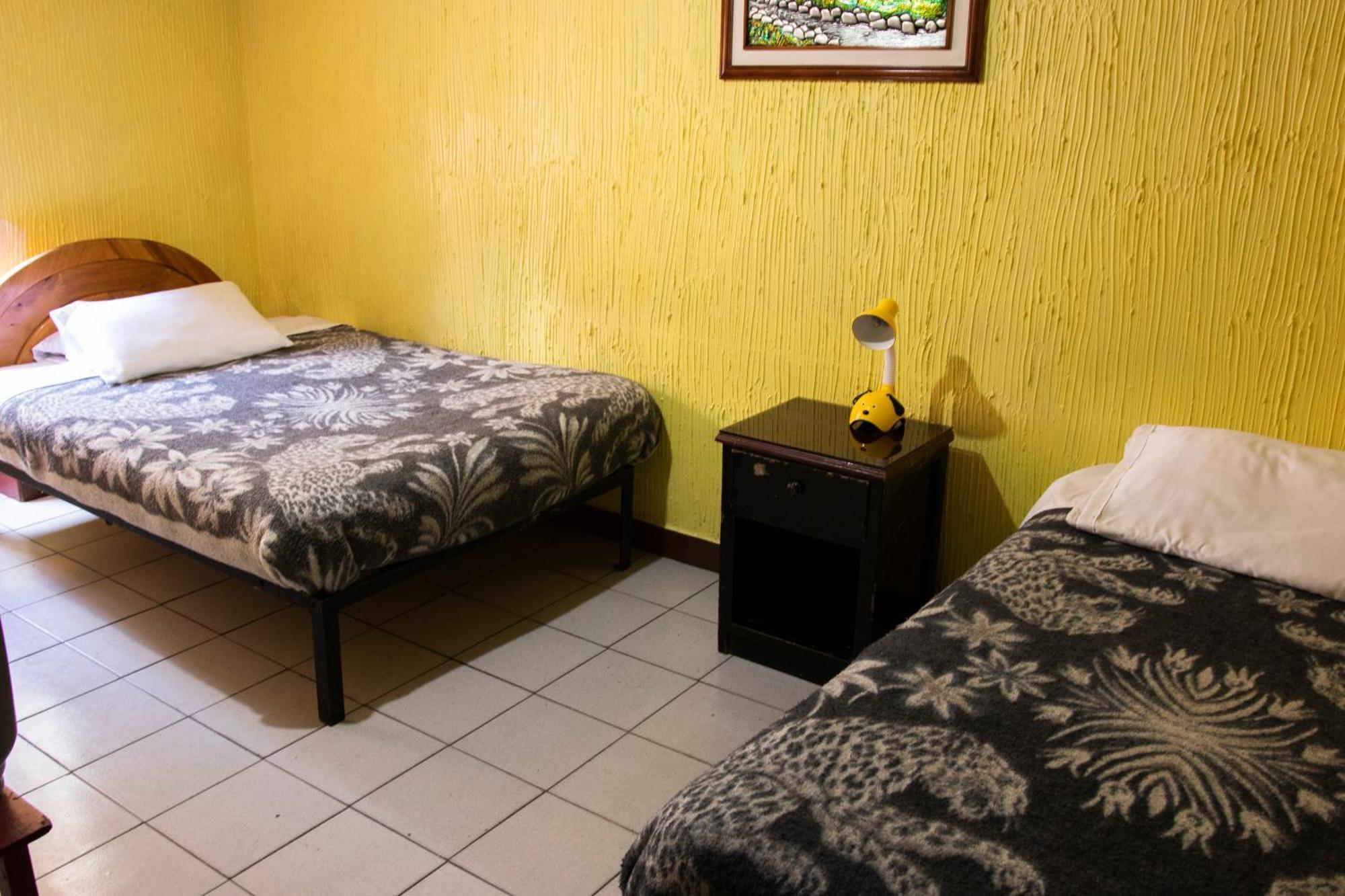 Hostal Carlos Luis كويتو المظهر الخارجي الصورة